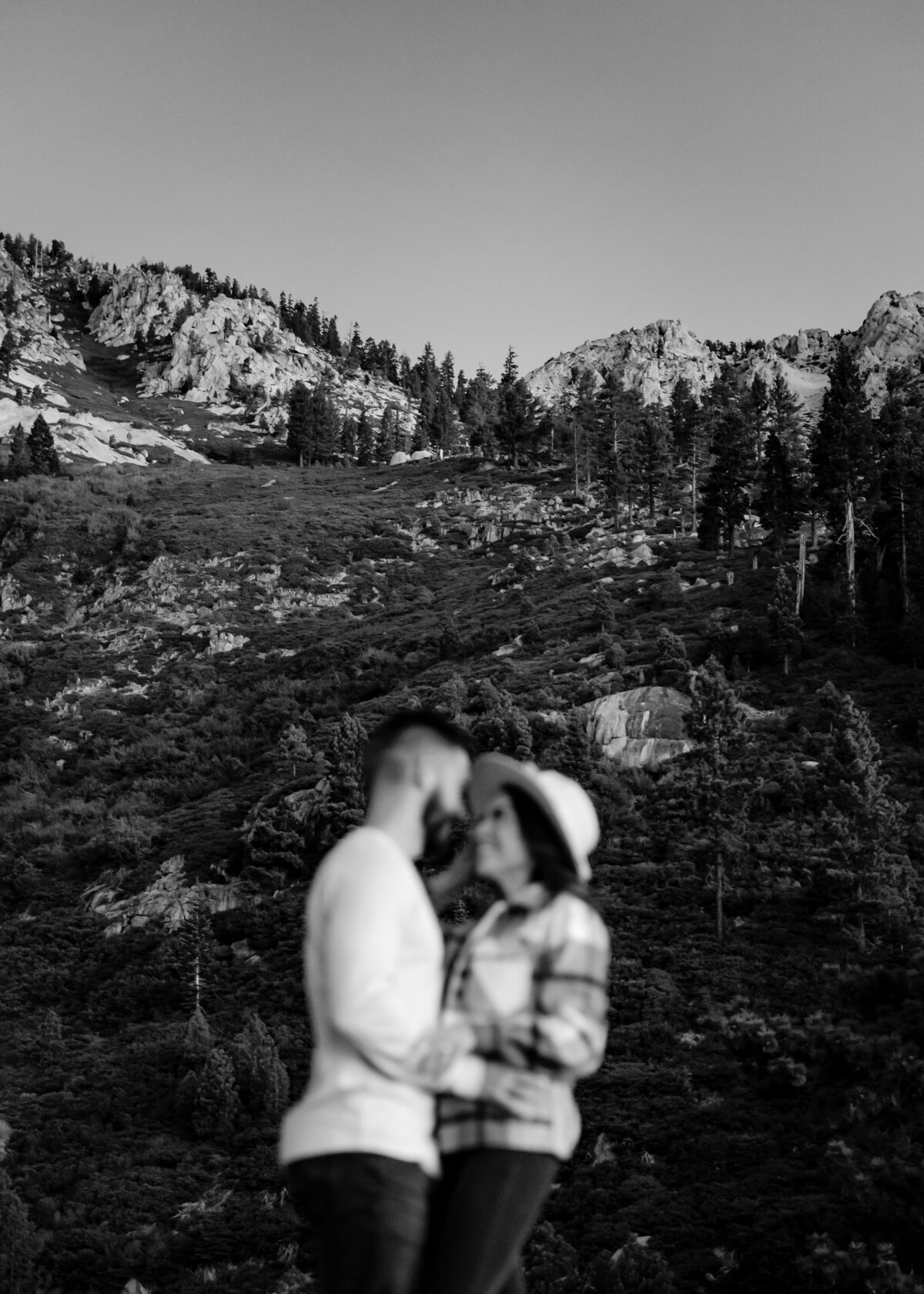 08272022_Emily+ZachEngagements_EmeraldBayLakeTahoeCA_AnjaJensenPhotography-19