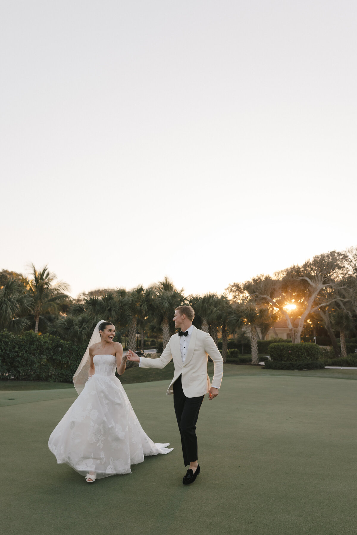 Palm Beach Jupiter Vero Beach wedding planner wedding design wedding coordination Florida wedding full service wedding planner full service wedding management South Florida wedding colorful wedding design partial wedding johns island 17