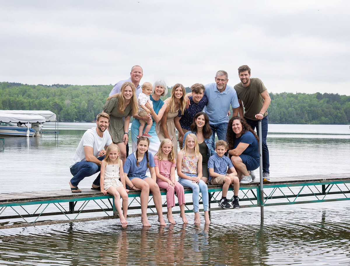 Ten Mile Lake Family Portrait Studio 64 Photography
