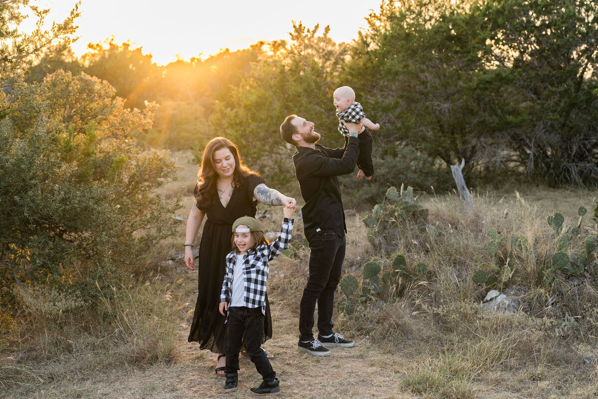 austin-family-photographer-outdoor-session (20)