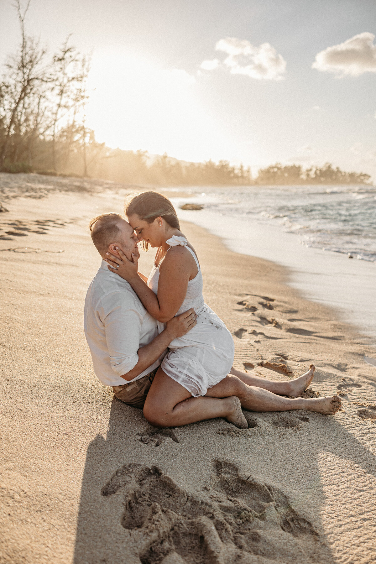 Oahu-North-shore-engagement-photos-46