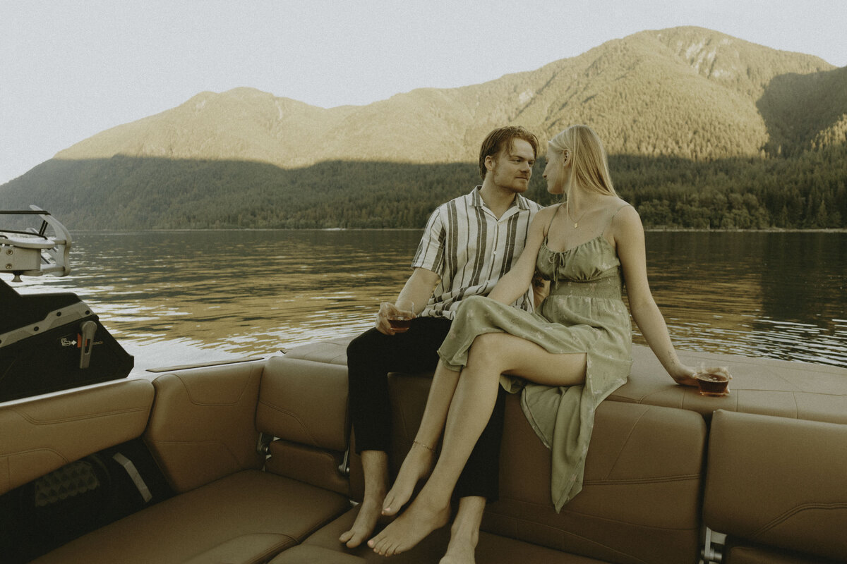 speedboat engagement session