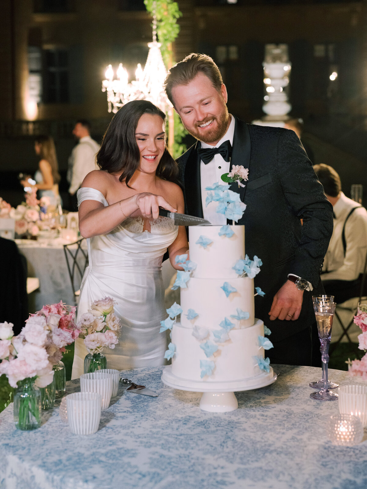 Jennifer Fox Weddings American wedding planning & design agency in Provence, crafting luxury weddings at Château de Fonscolombe sophieeptonphotographyjordynrichardwedpreview-149