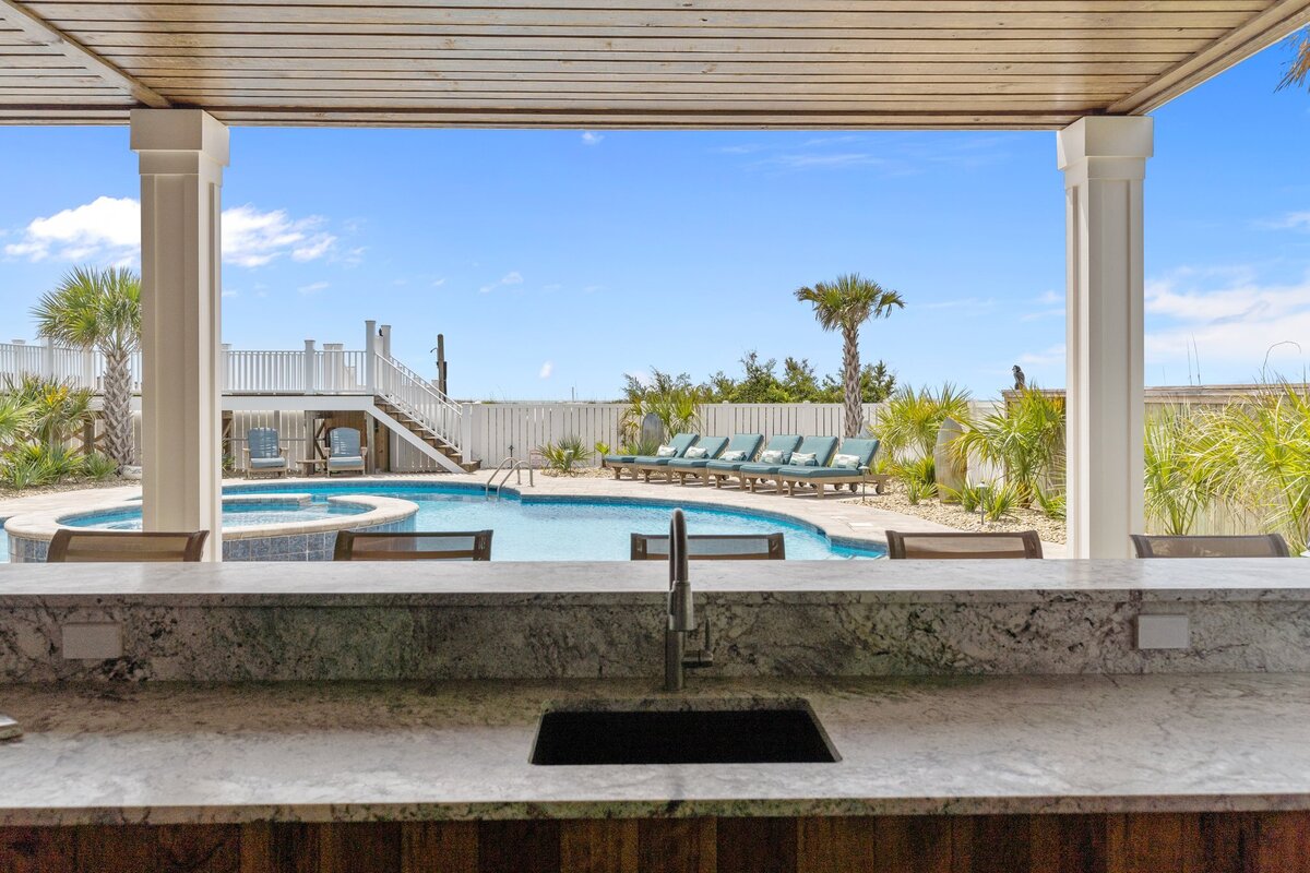 Luxury-Holden-Beach-Rentals-WI-Outside11