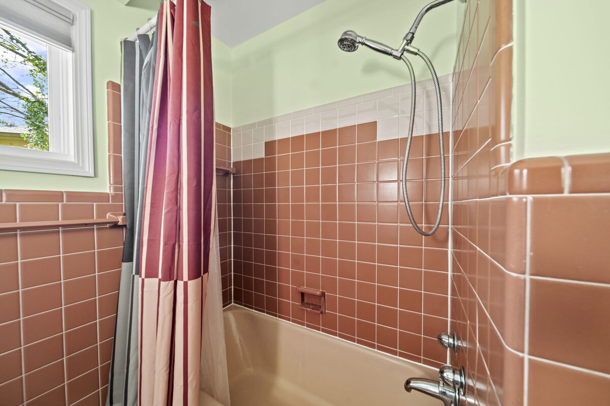 55-web-or-mls-A7402300