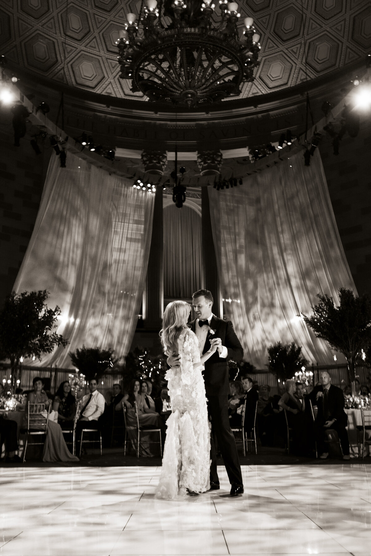 emma-cleary-new-york-nyc-wedding-photographer-videographer-venue-gotham-hall-brittany-dan-2