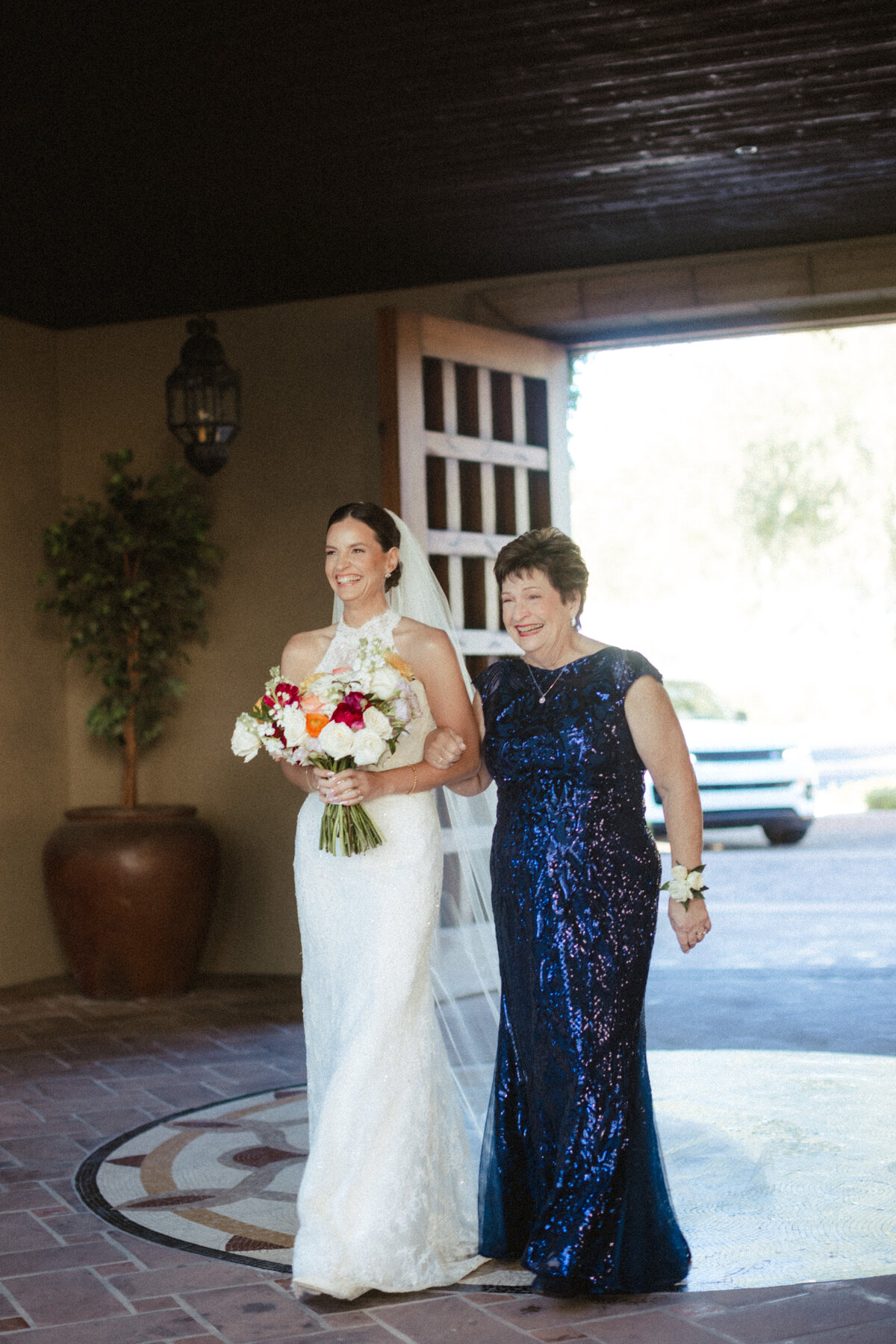 Sarah & Steven Wedding Sneak Peeks-193