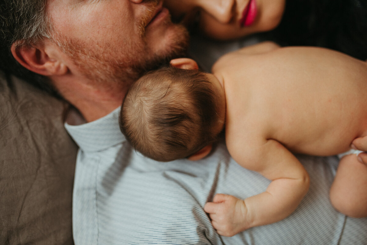 NEWBORN -PHOTOGRAPHER- GOLD-COAST-NATURAL- IN-HOME- PHOTOSHOOT