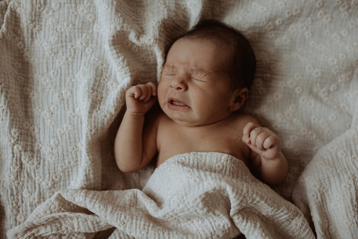 Newborn-baby-een-week-oud
