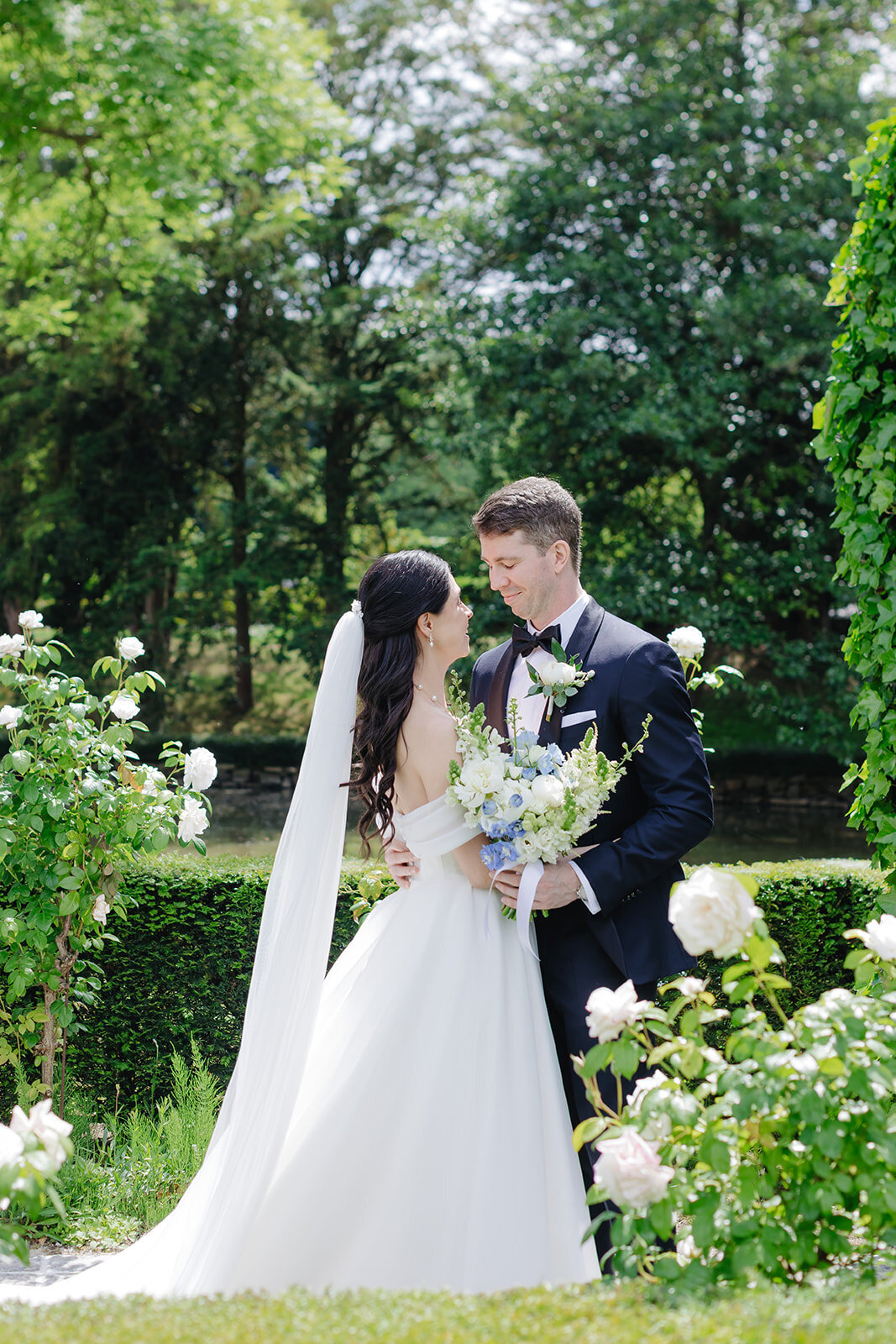 MorganeBallPhotography-Wedding-IlonaAndrew-Part01-05-FirstLook-41-3934