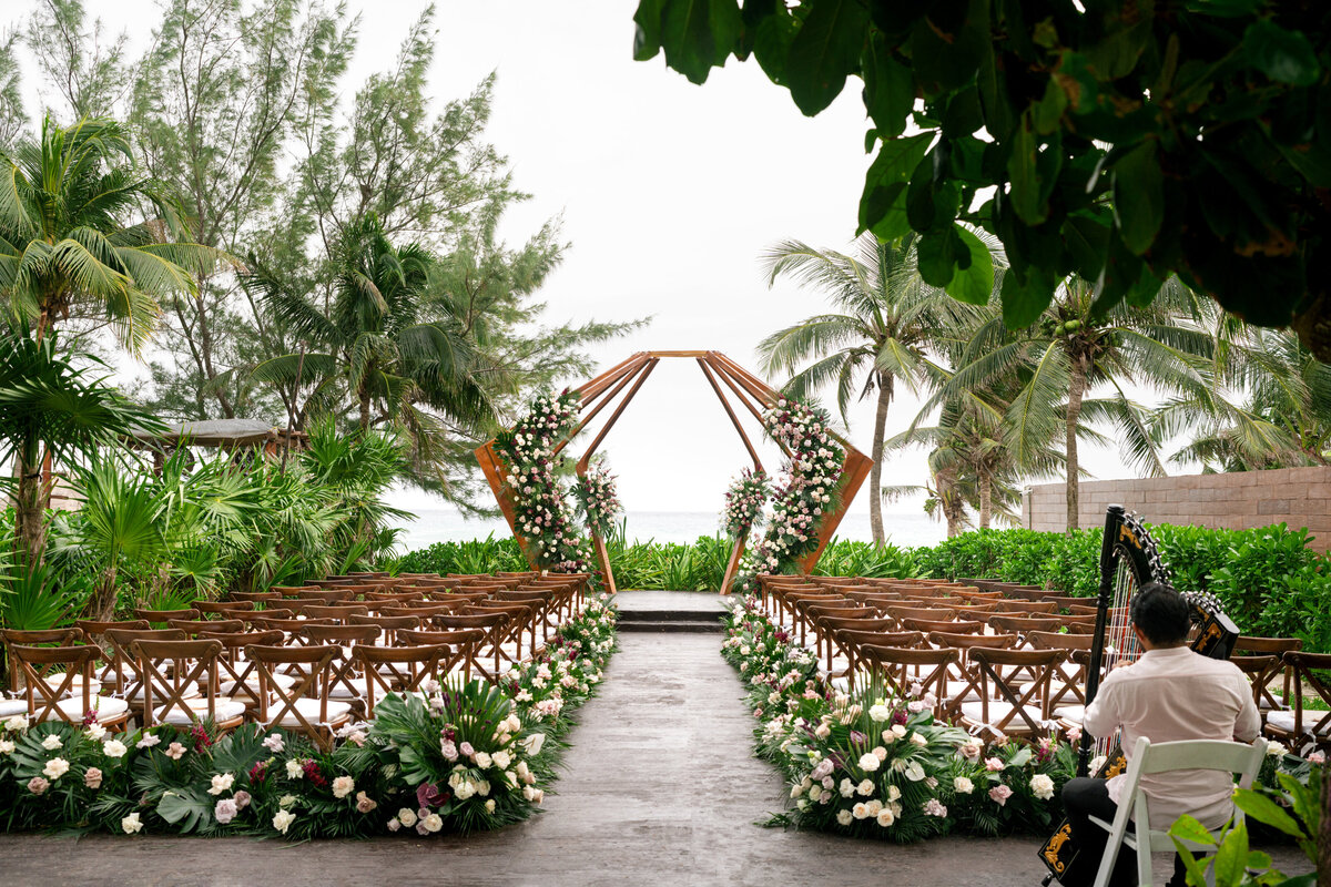 Berlez-Aspen-Avenue-Chicago-Wedding-Photographer-Grace-and-Ivory-Wedicity-Mexico-Editorial-Luxury-Tropical-Aveil-Brides-Designer-165