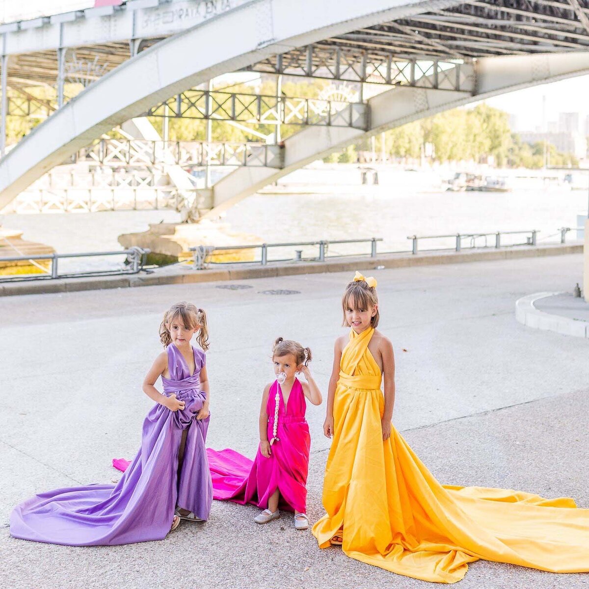 family-photoshoot-in-paris-with-flying-dresses-20