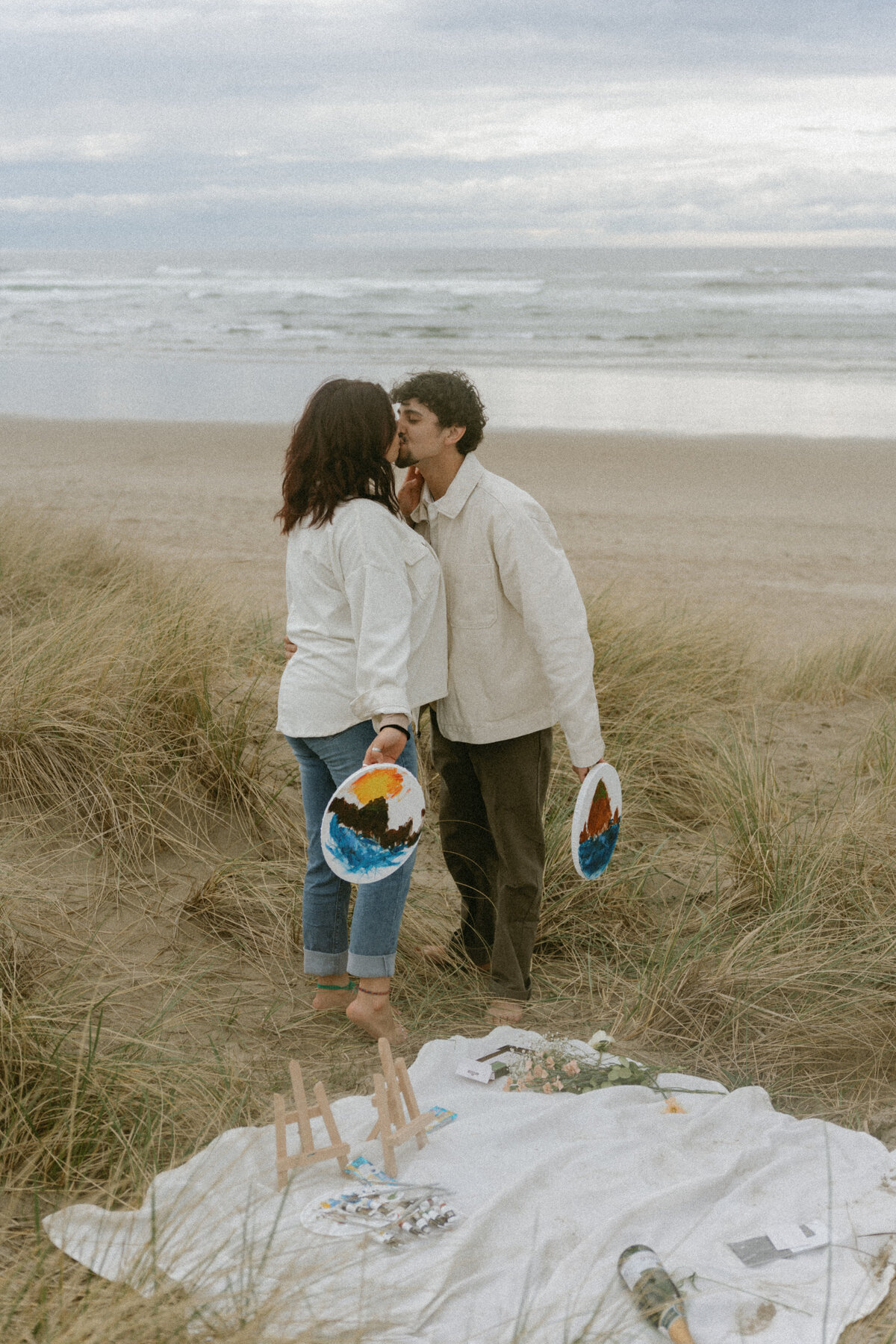cannon beach - oregon documentary storytelling - couples sunset photos-28