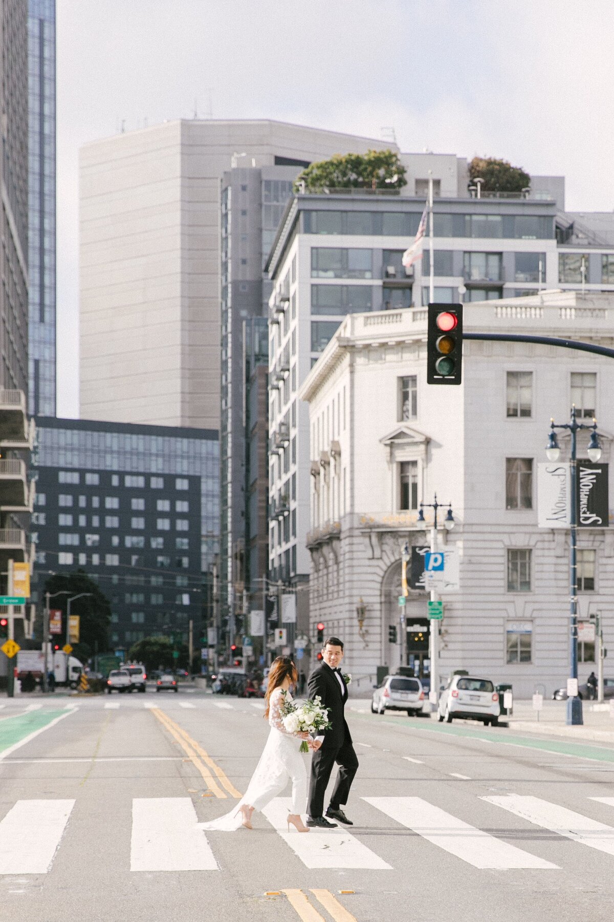 san-francisco-city-hall-spring-urban-elopement-11