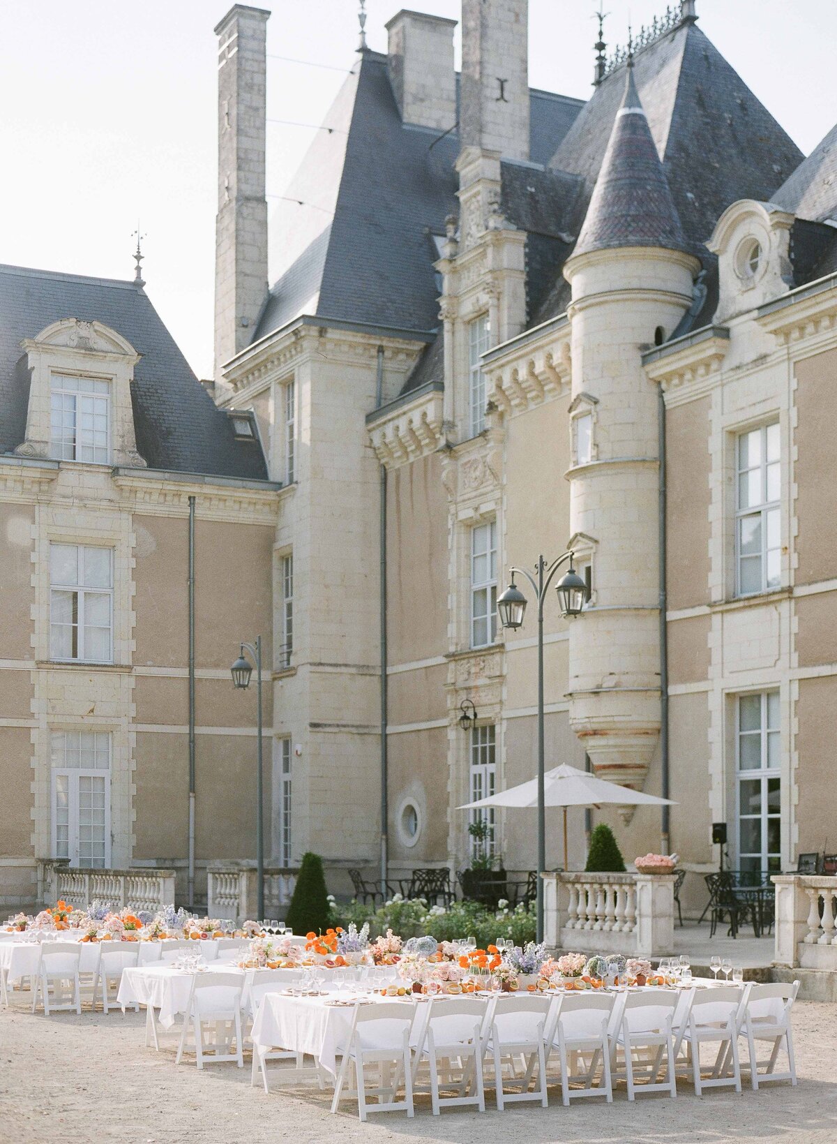 20-Alexandra-Vonk-Alexandra-Vonk-Destinationwedding-Chateau-de-Jalesnes-Loire-France