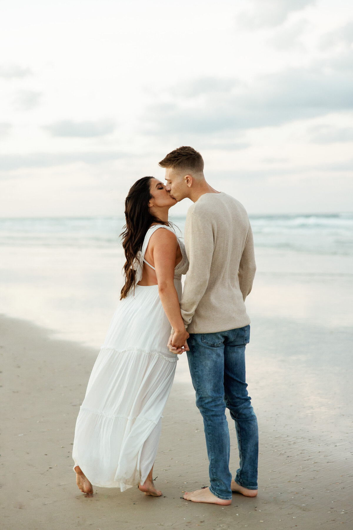 16-engagement-photo-bride-groom-orlando-wedding-photographer-28-north-25