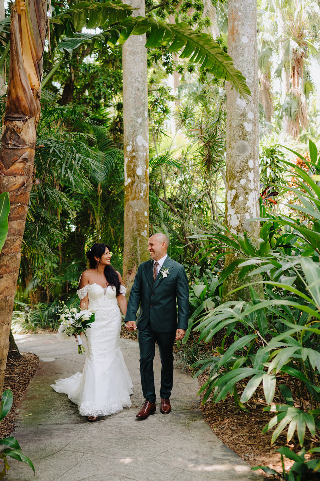 mcneile-photo-sunken-gardens-elopement-chantilly-chic-planners-31