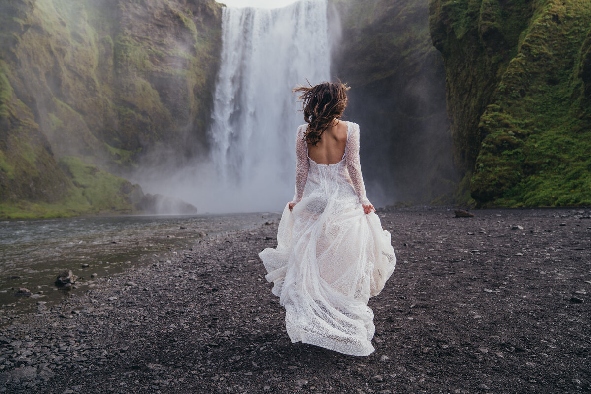 2022-June-Skogafoss-Waterfall-Iceland-Elopement-Photos-Molly-Margaret-Photography-72