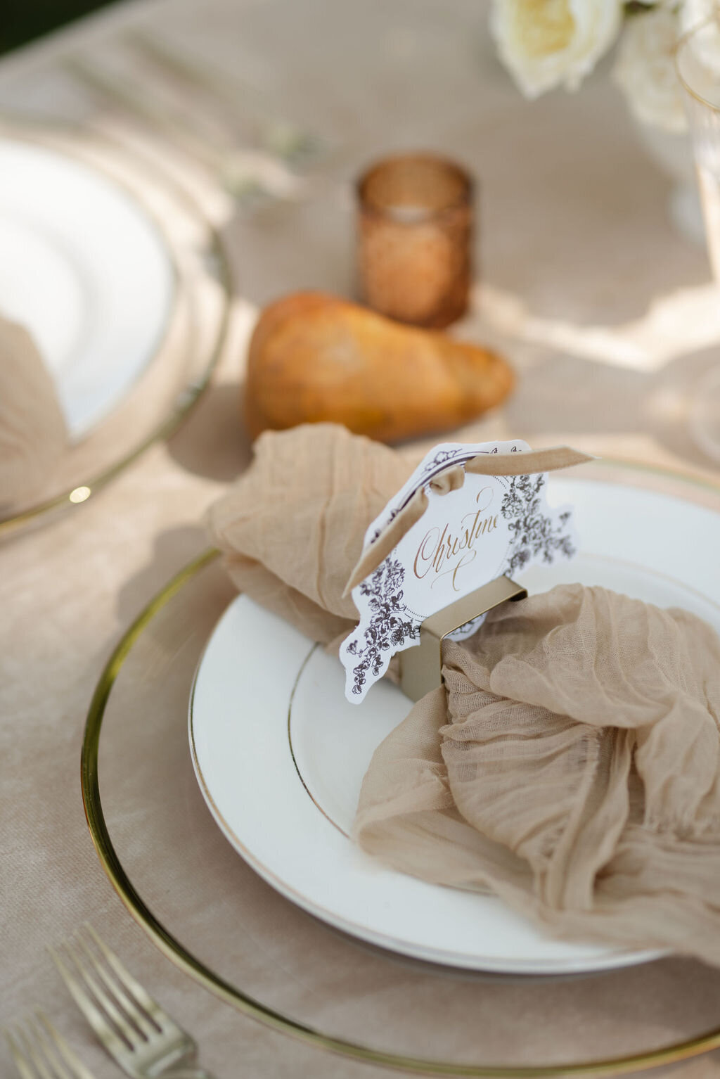outdoor-fall-wedding-kentucky-river-estate5