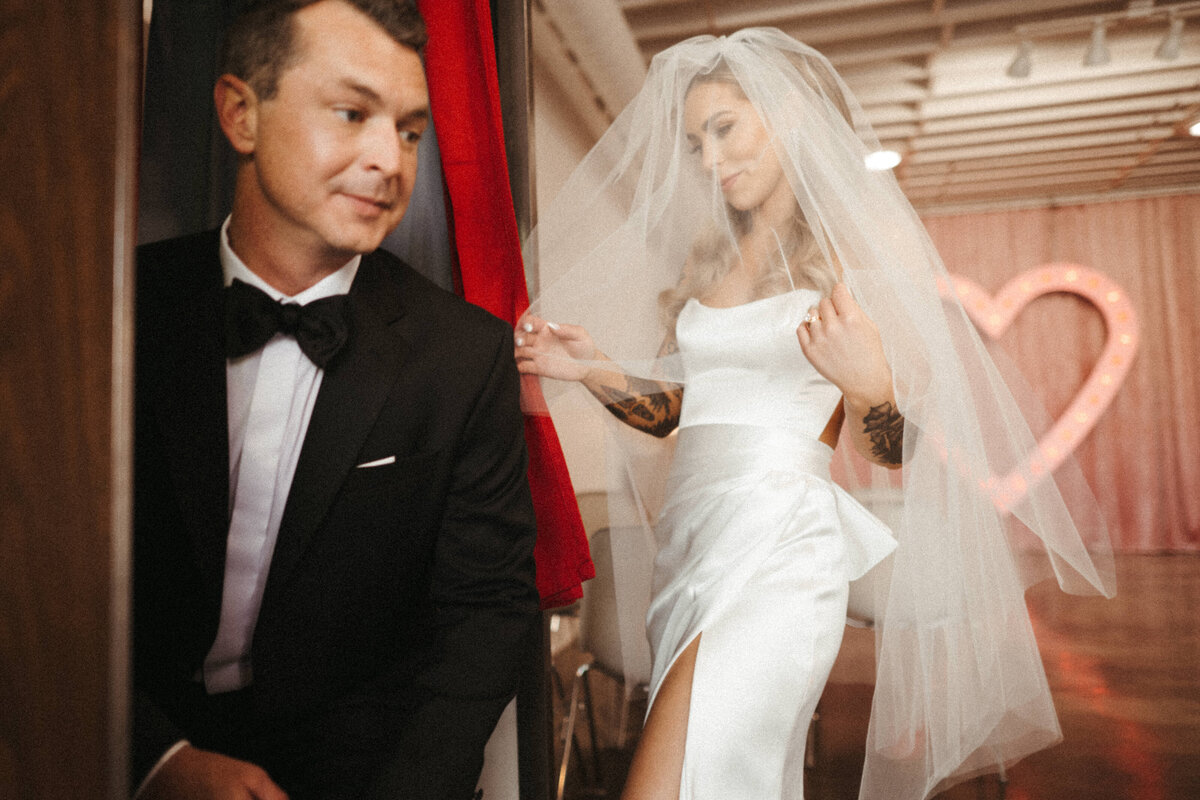 Las Vegas Elopement Photographer