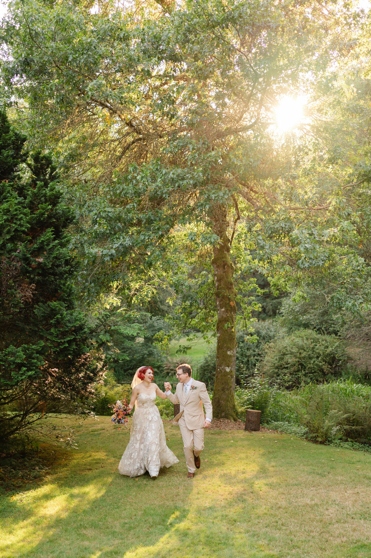 Beau-Lodge-Venue_Bellingham-Wedding-Photographer_Caylie-Mash_MN645