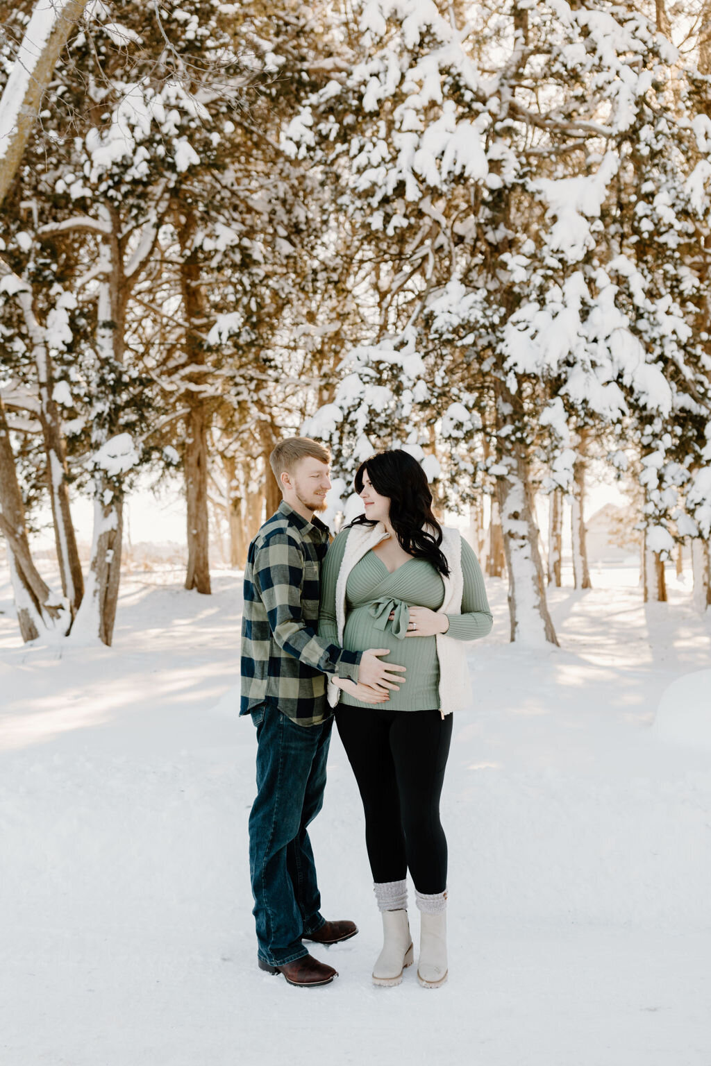 christina_ney_photography_wedding_engagement_lifestyle_photographer_dubuque_iowa_wedding_planning_assistance_adventurous_bold_laidback Family Photography66
