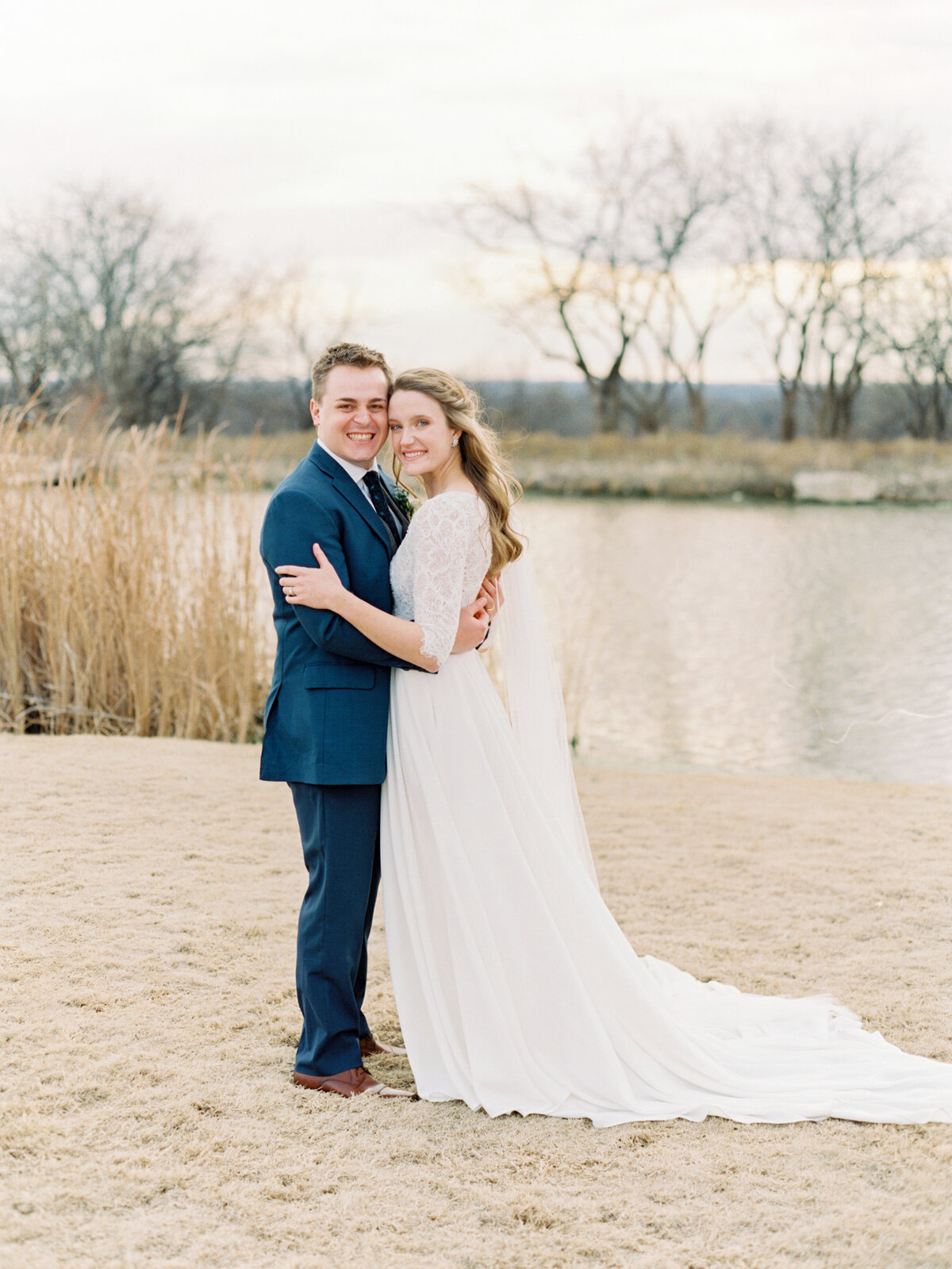 the-nest-at-ruth-farms-wedding-mackenzie-reiter-photography-11