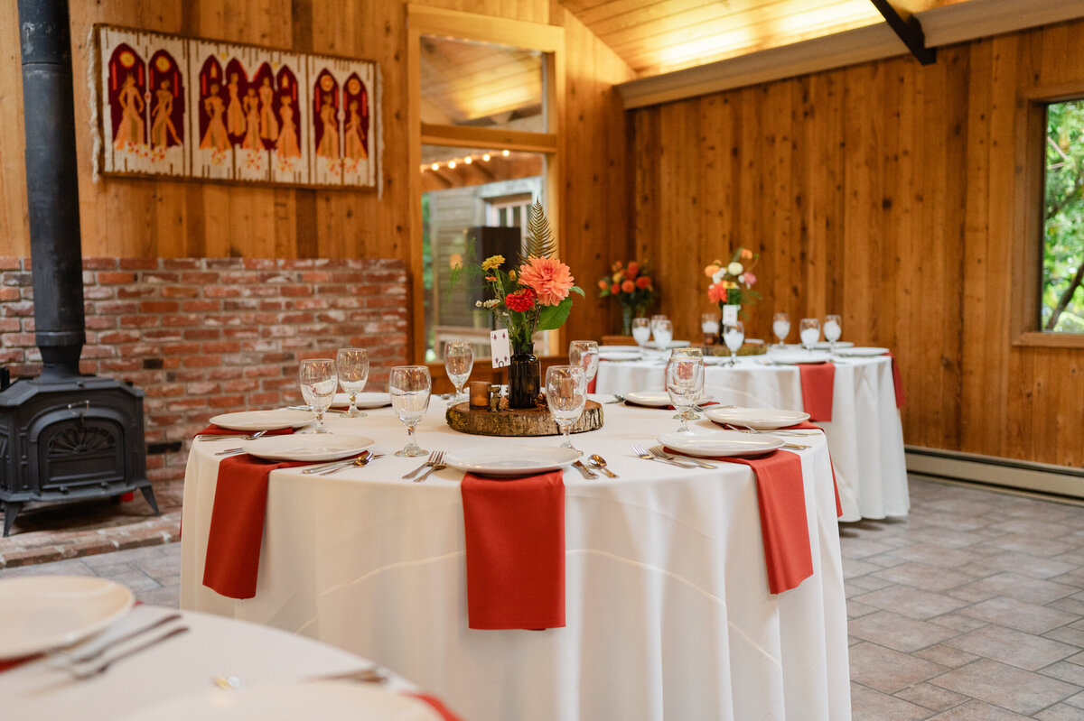 Beau-Lodge-Venue_Bellingham-Wedding-Photographer_Caylie-Mash_JK33