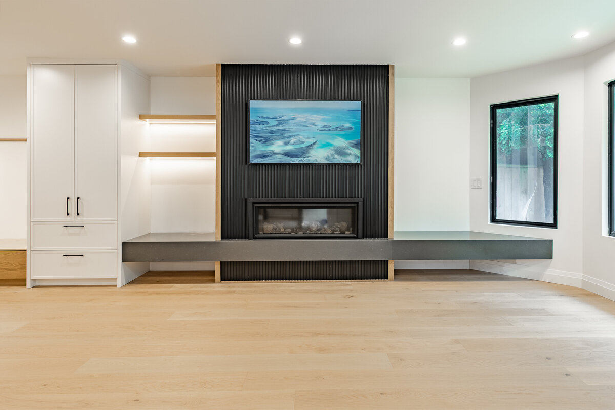 112 E 19th Ave-29