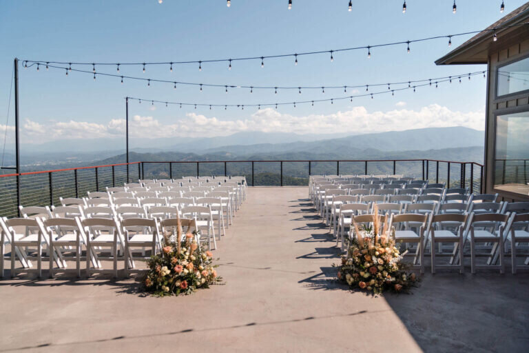 fall-smoky-mountain-wedding-venue-27-768x512