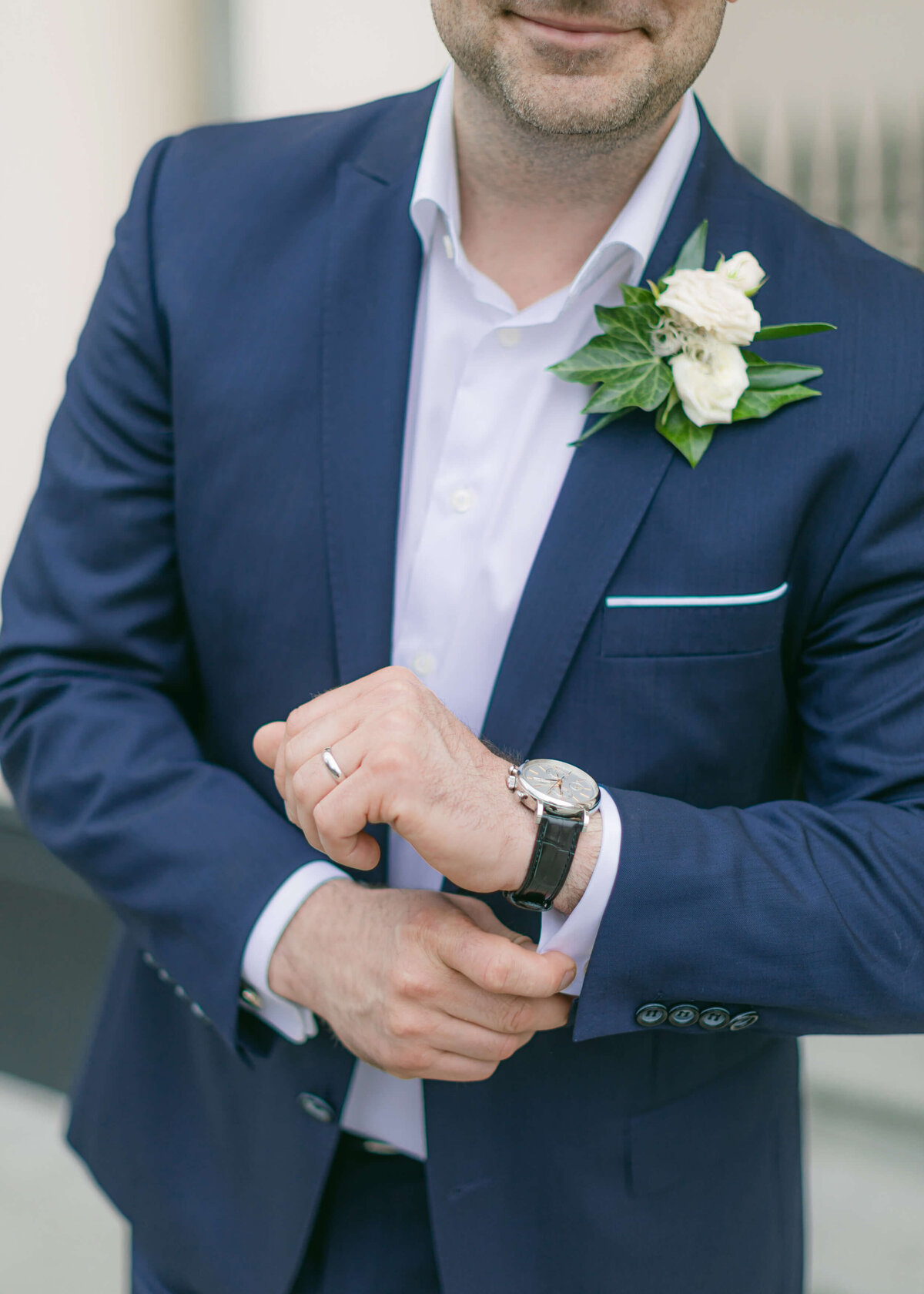 chloe-winstanley-wedding-london-elopment-groom-cufflinks-watch