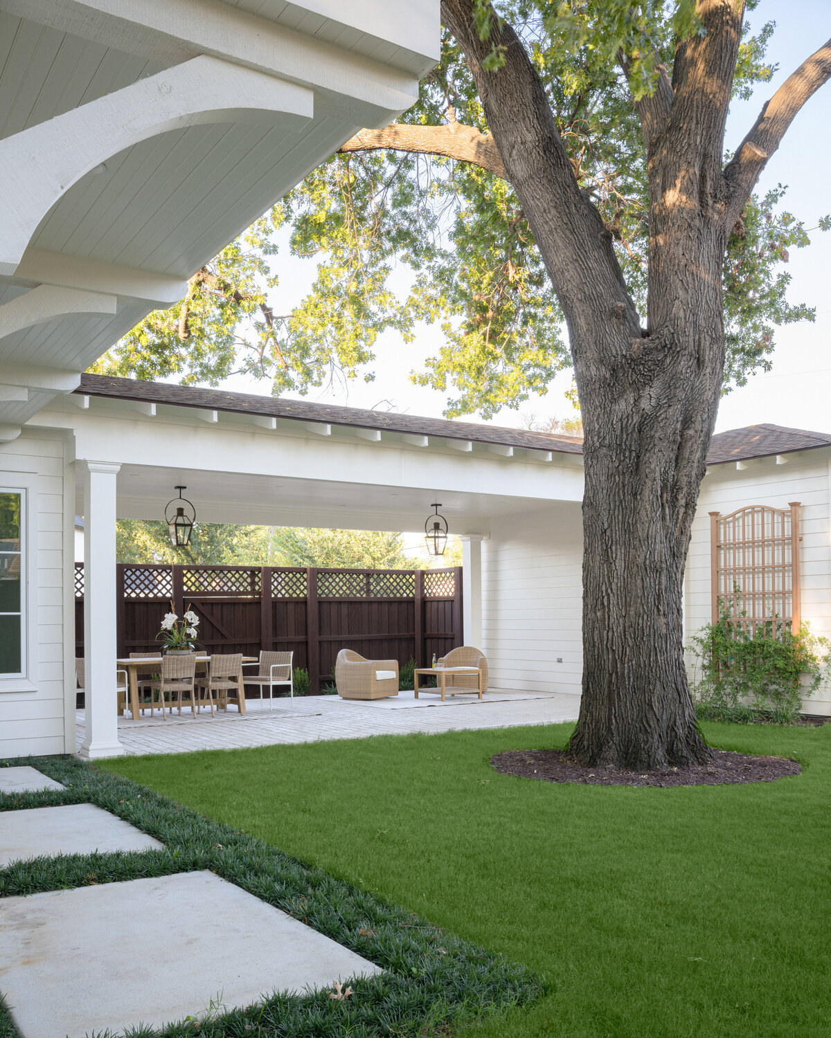 860 Edgefield Rd - exteriors-12