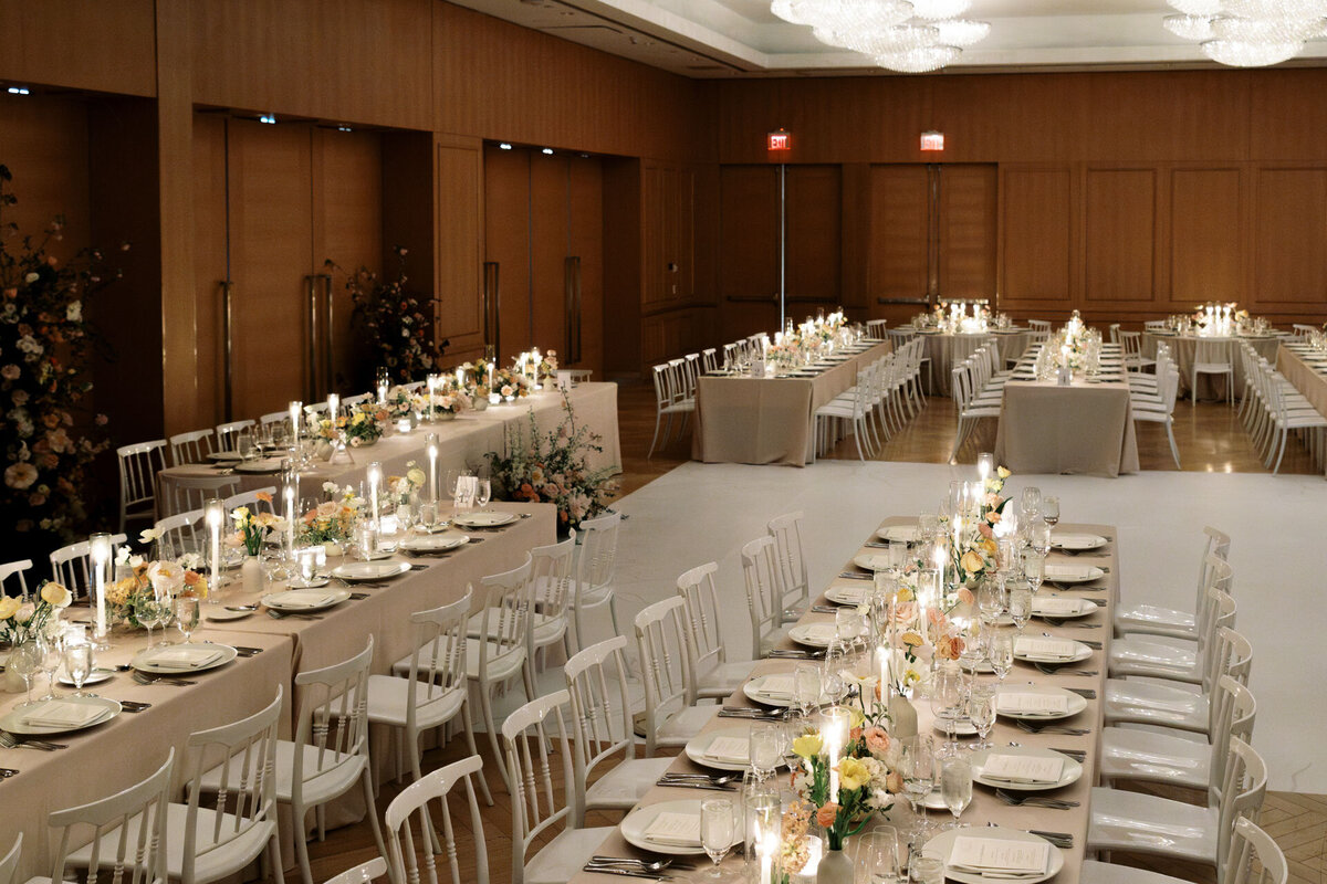 Shangri-La-Hotel-Toronto-Wedding_Editorial-Wedding-Photographer0077