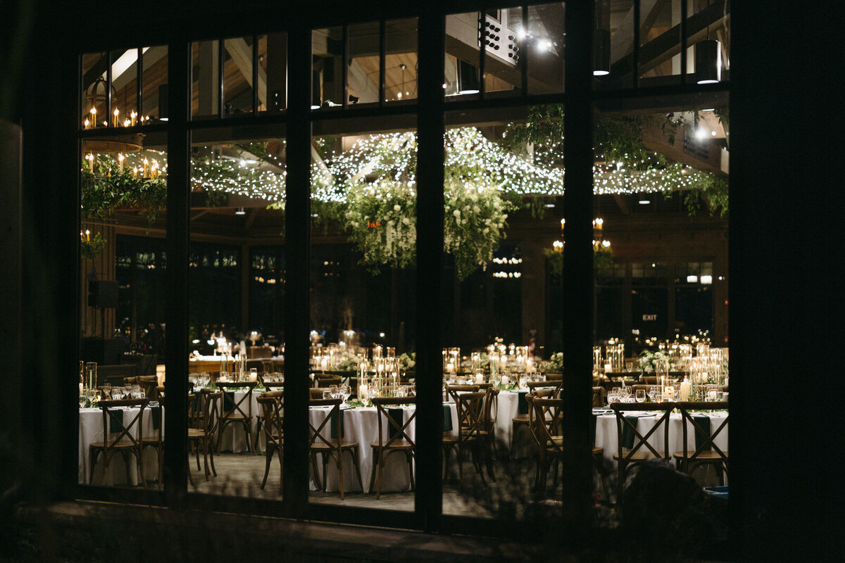 Luxury reception layout at The Farm at Old Edwards Inn in highlands, NC, captured by Andrea-Marie Photography