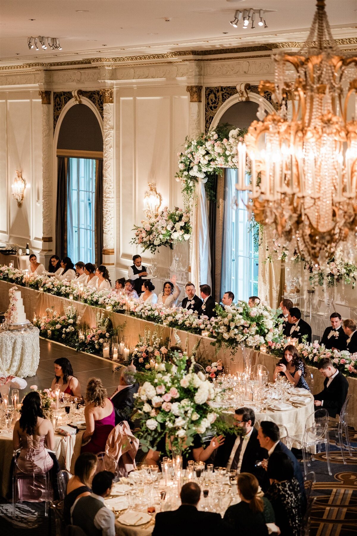Grand-Luxury-Fairmont-Olympic-Wedding-Flora-Nova-Design-Seattle-00107