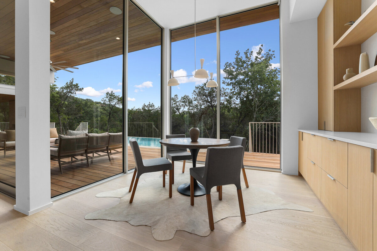 2707-toro-canyon-breakfast-nook-1