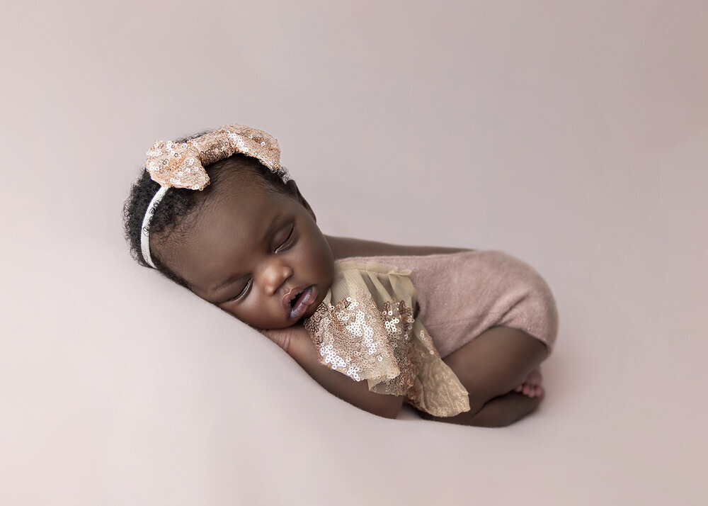 NEWBORN_BABYGIRL_PINKBOWS