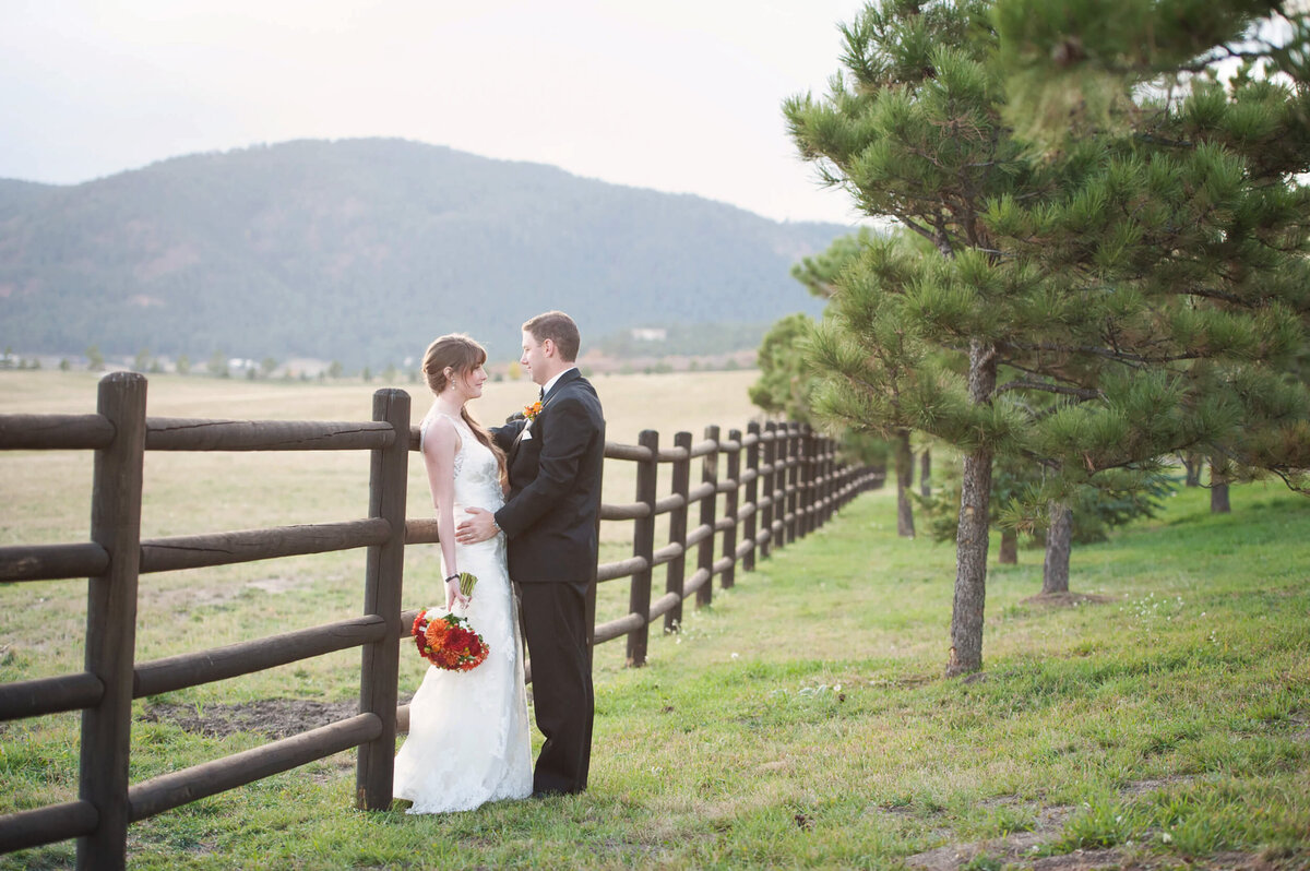 Colorado-Springs-wedding-photographer-22
