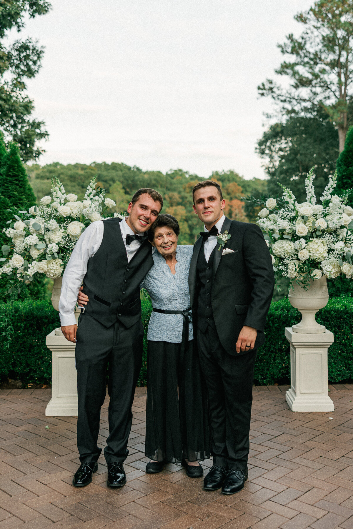 unscripted-unposed-editorial-fashion-wedding-photographer-NYC 25