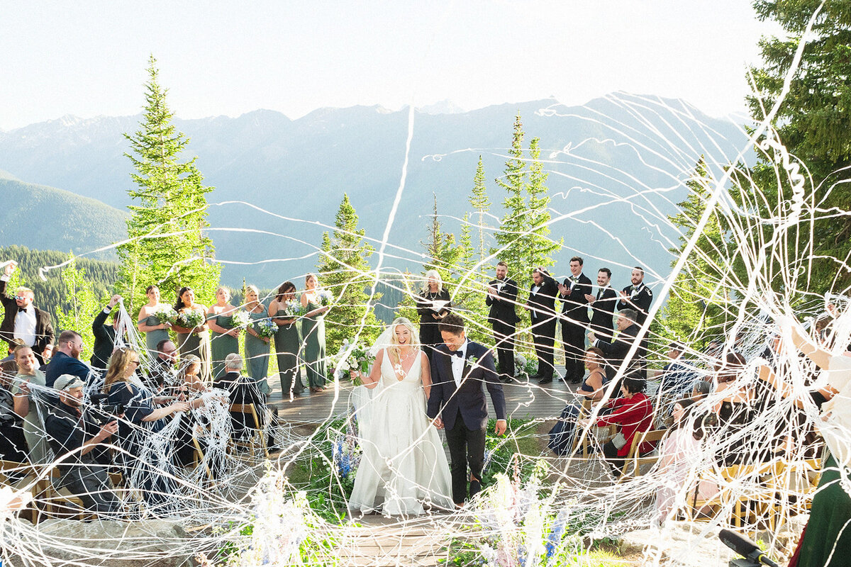 streemers-send-off-aspen-HBICWeddings