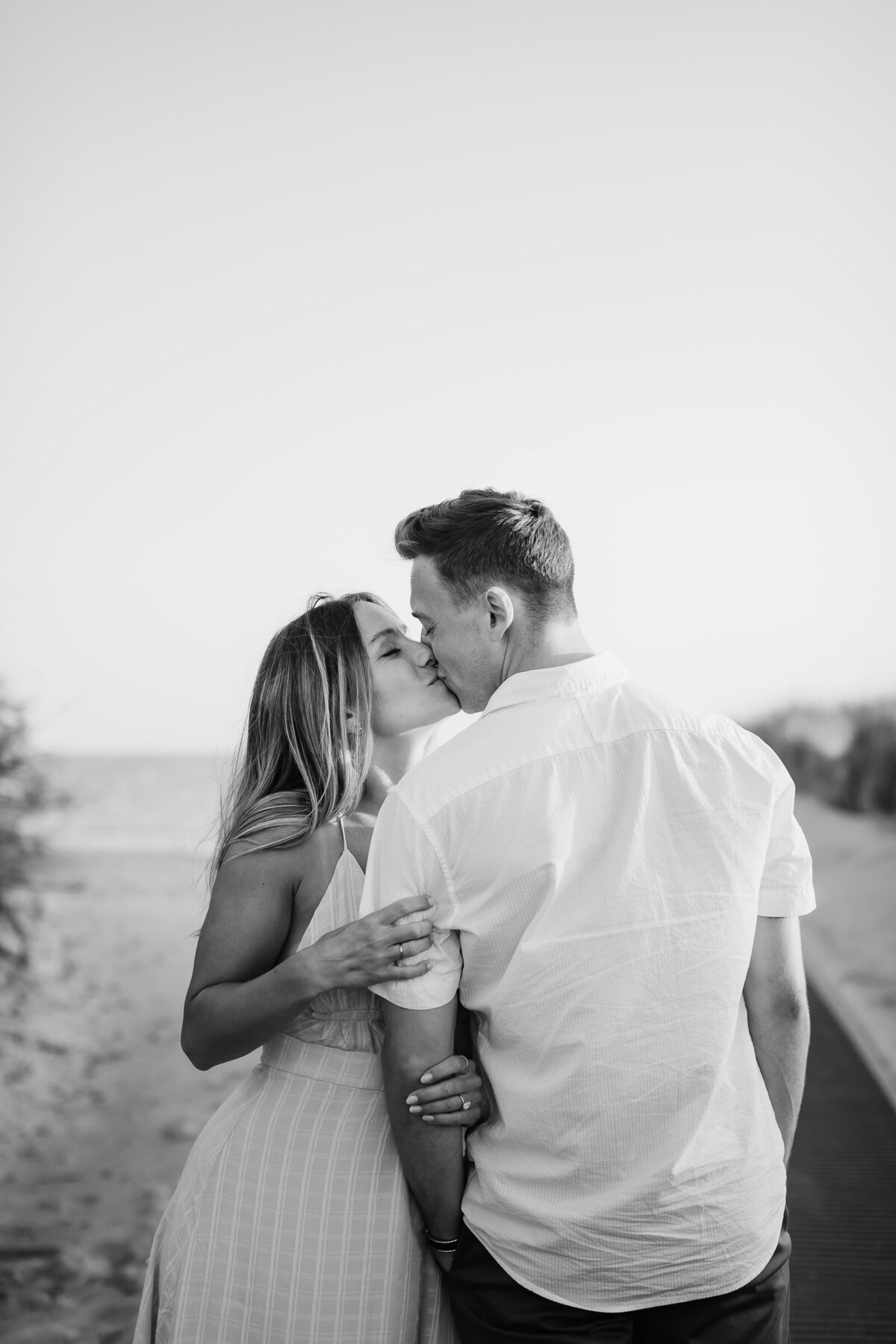 Nicole-Marcelle-Photography_053_newport-sunset-engagement-christie-mitch