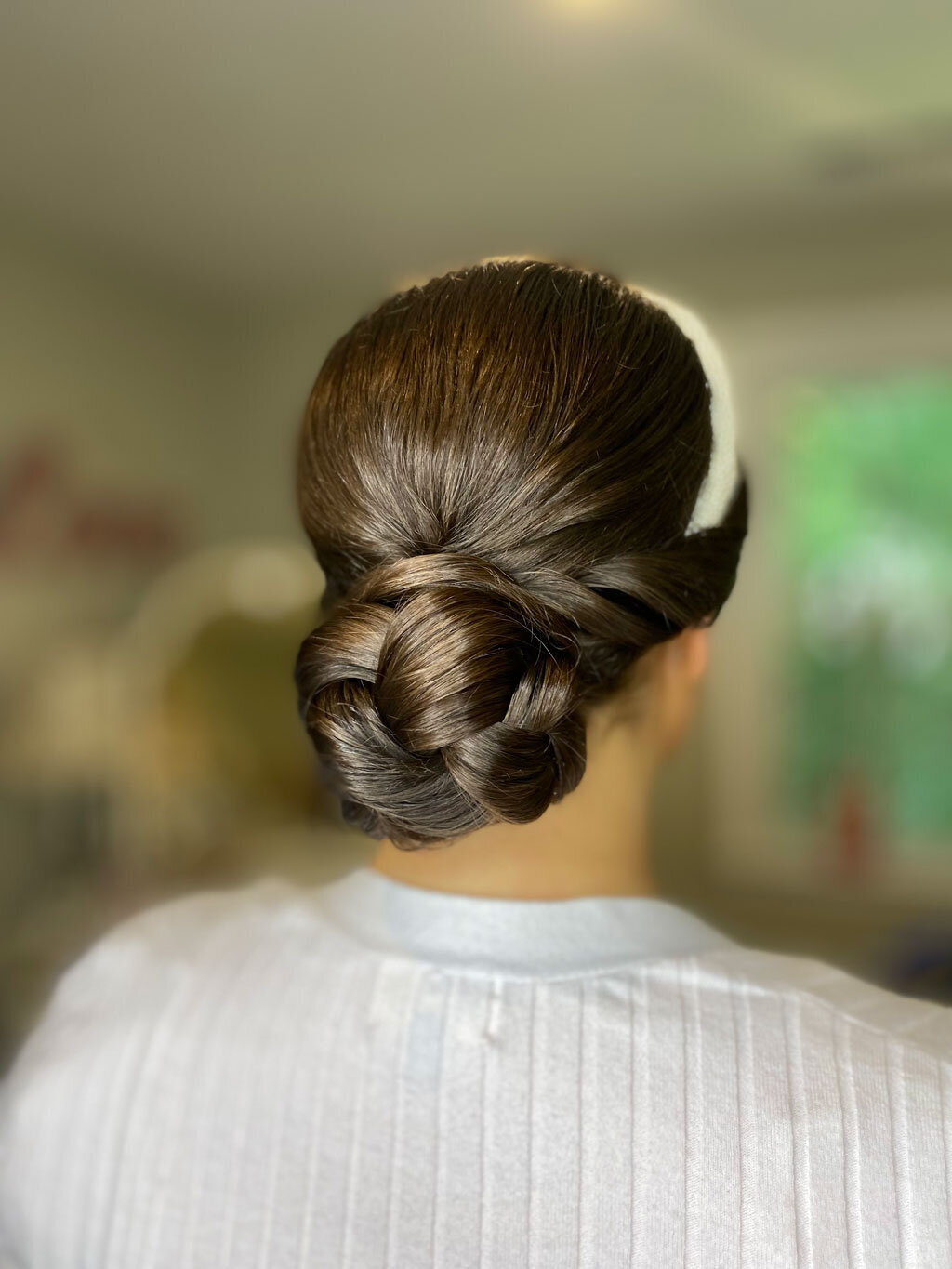 monroe-ct-bridal-hair-look-book-brunette-back