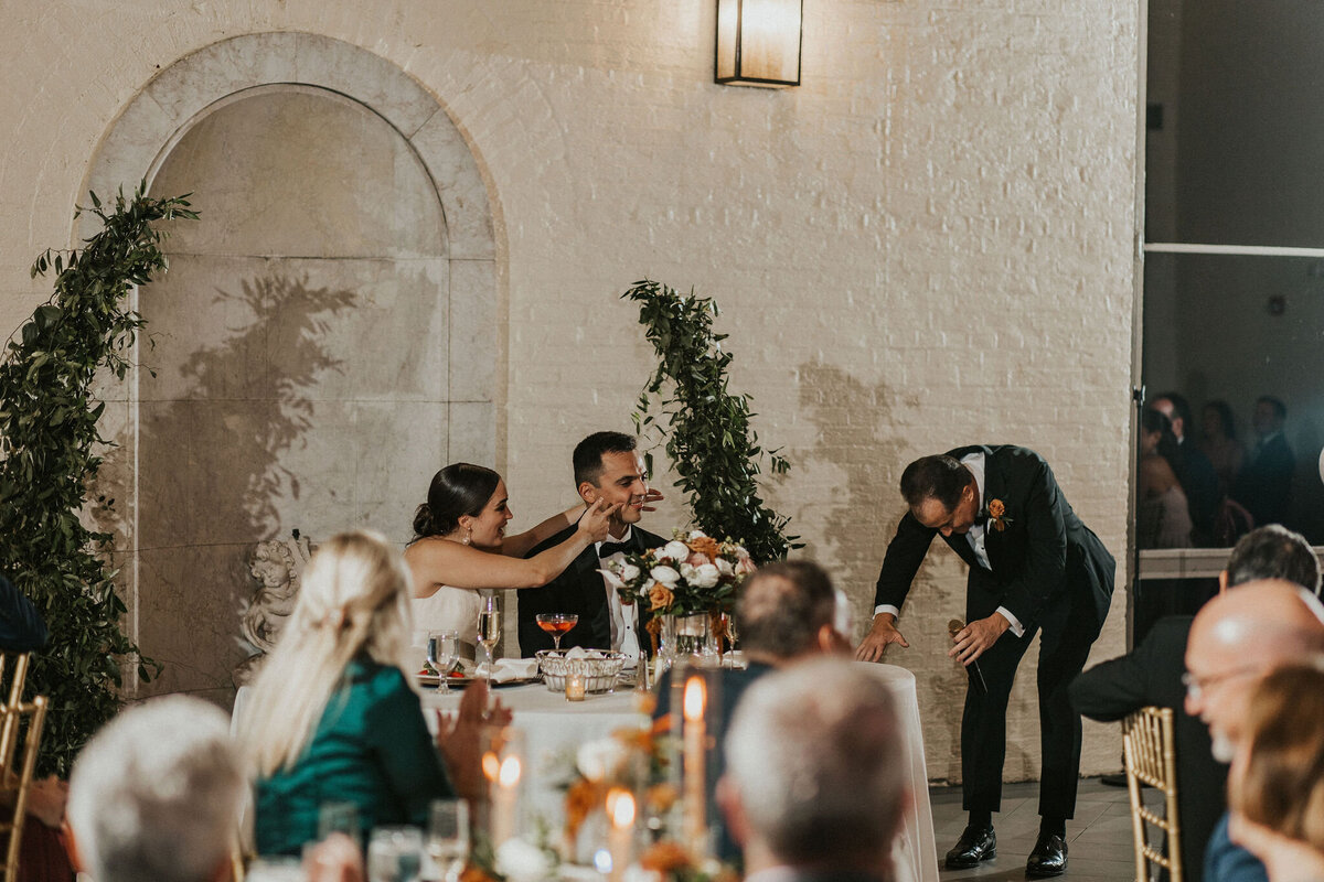 WELLING-FLORES.Wedding.EngineersClub-rcptn-88