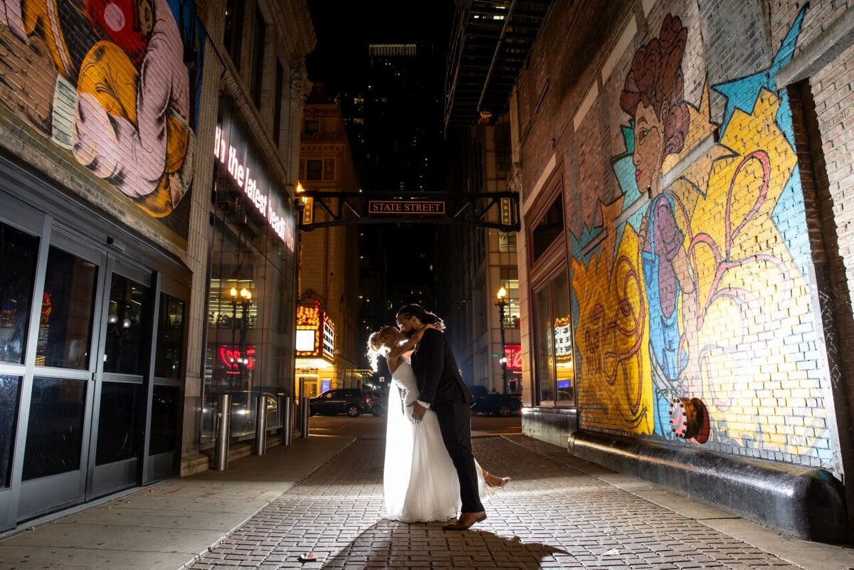 summer - intimate - wedding - theWit -chicago