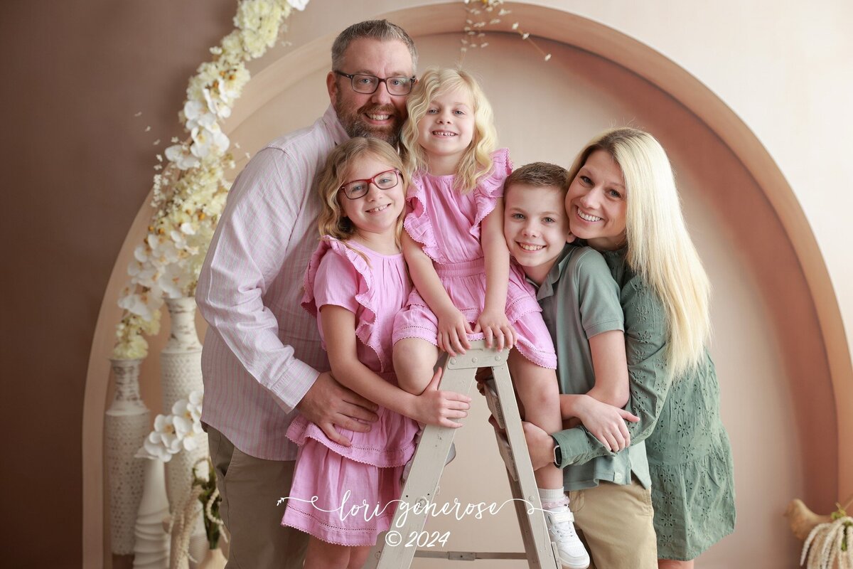 lehigh-valley-photographer-lori-generose-lg-photography-spring-easter-studio-mini-session-nazareth-pa