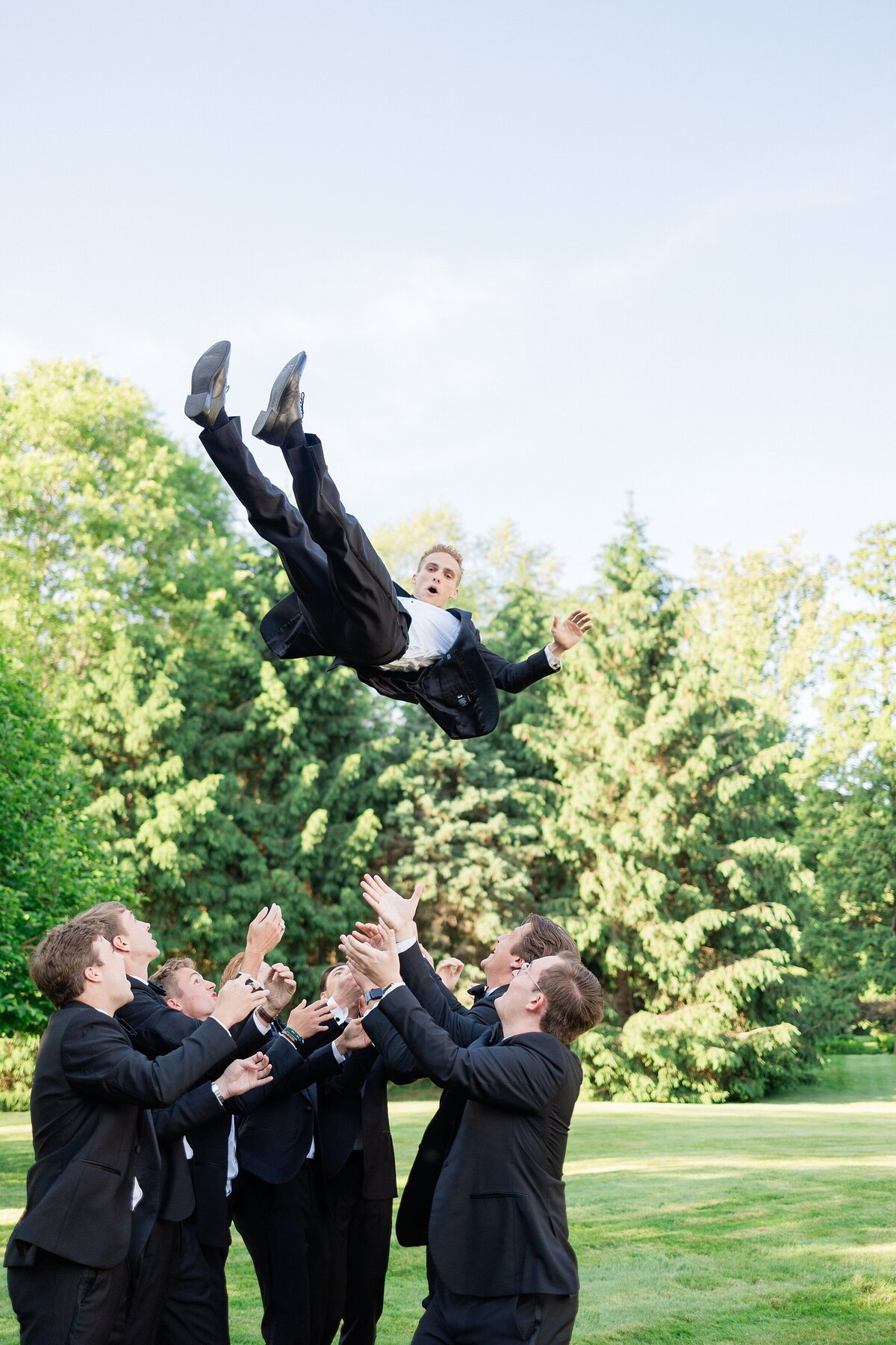 connecticut-backyard-tented-wedding-photo_0049