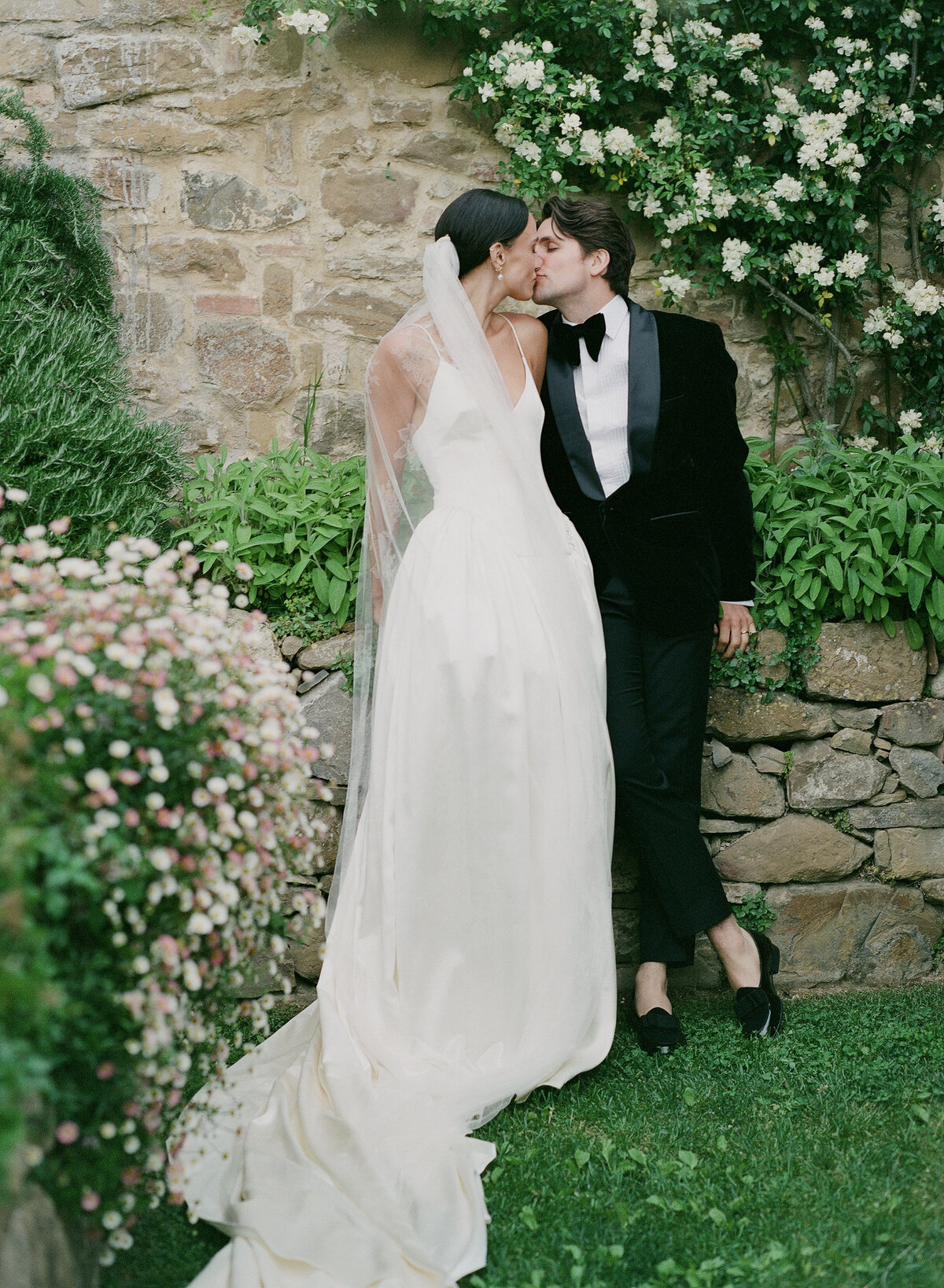 Wedding_Italy_Tuscany_Villa Monteverdi_704956_0013©HilaryBlock