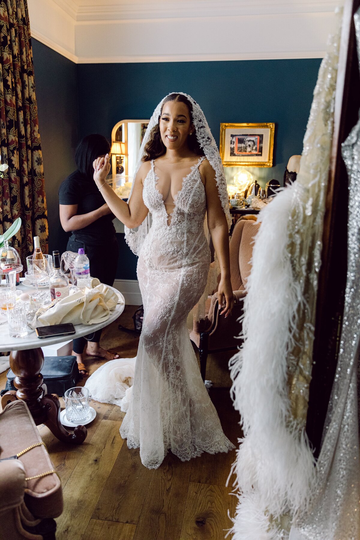 AbieLivesayPhotography-LondonWeddingPhotographer-TheNedHotelWedding-LondonDestinationWedding-LuomaWeddingTour-248