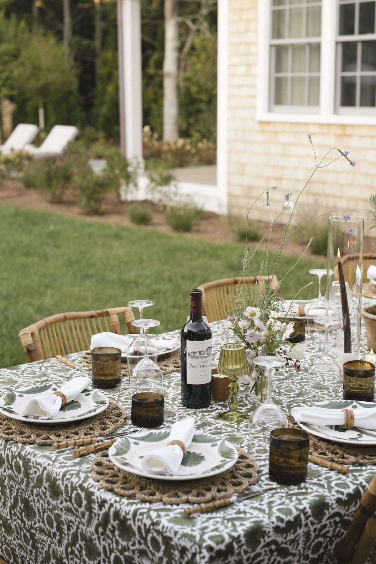 Marthas-vineyard-wedding-planner-kg-events-design-luxury-destination-weddings-private-events-corporate-events-edgartown-ma-event-designer-outdoor-tented-wedding-reception-island-wedding-vogue-wedding-pohogonot-161