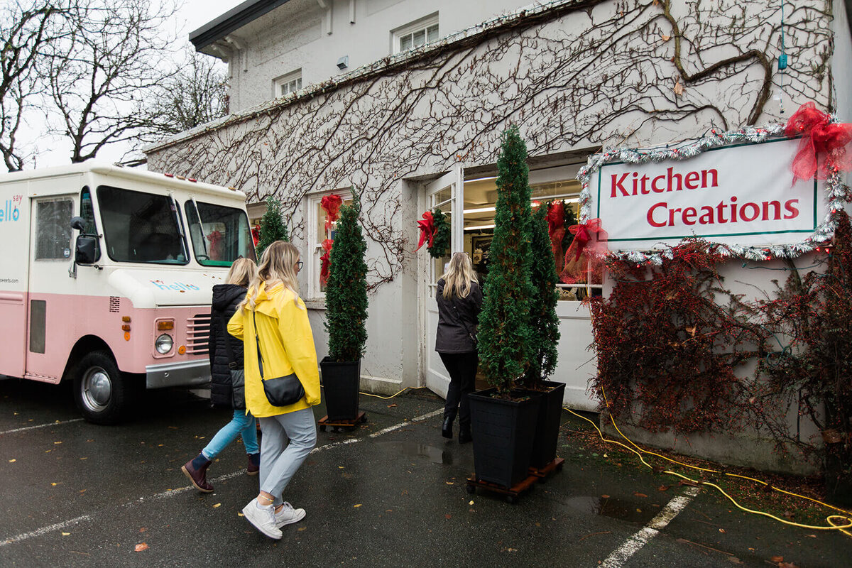 Vancouver-photographer-thisisitstudios-Christmas-at-hycroft-2019-candids-174